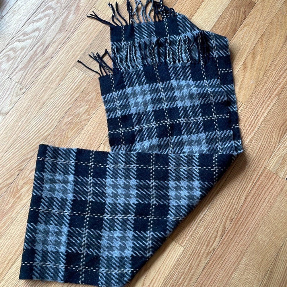 Softer than Cashemere scarf black, gray and blue scarf from Macy’s like new!